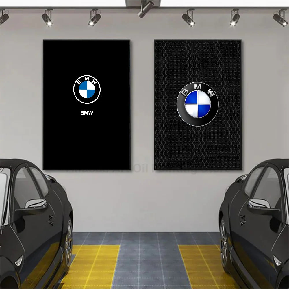 لوحة فنية جدارية تحمل شعار BMW