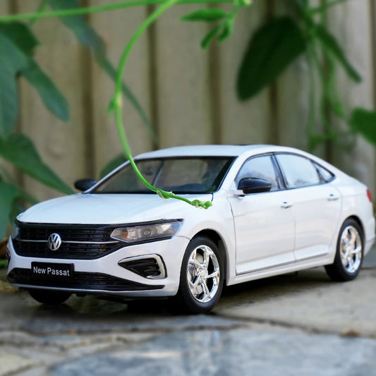 1:24 Volkswagen Passat 2023 Modèle d'alliage 