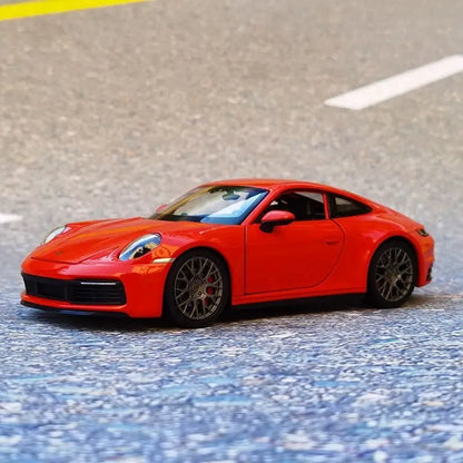 Porsche 911 Carrera 4S Miniature