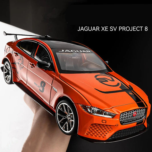 جاكوار XE SV Project 8 المصغرة