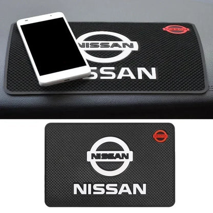 Auto-Schlupfmatte für Nissan