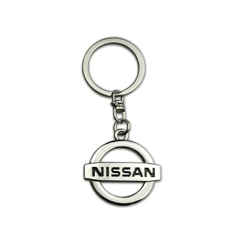 Llavero de metal Nissan 