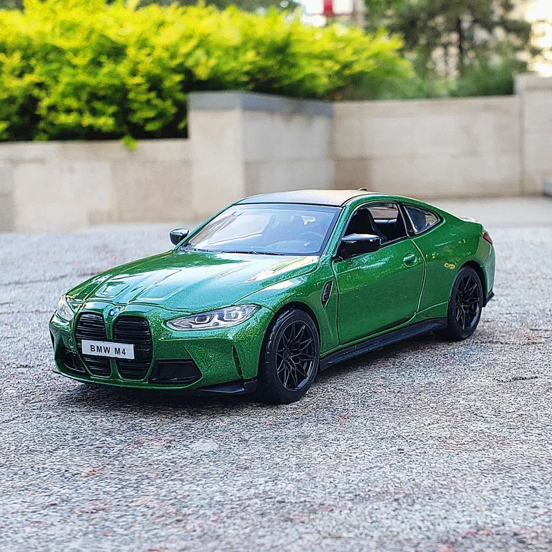 BMW M4 Coupé 1:24 Modello Diecast Scala