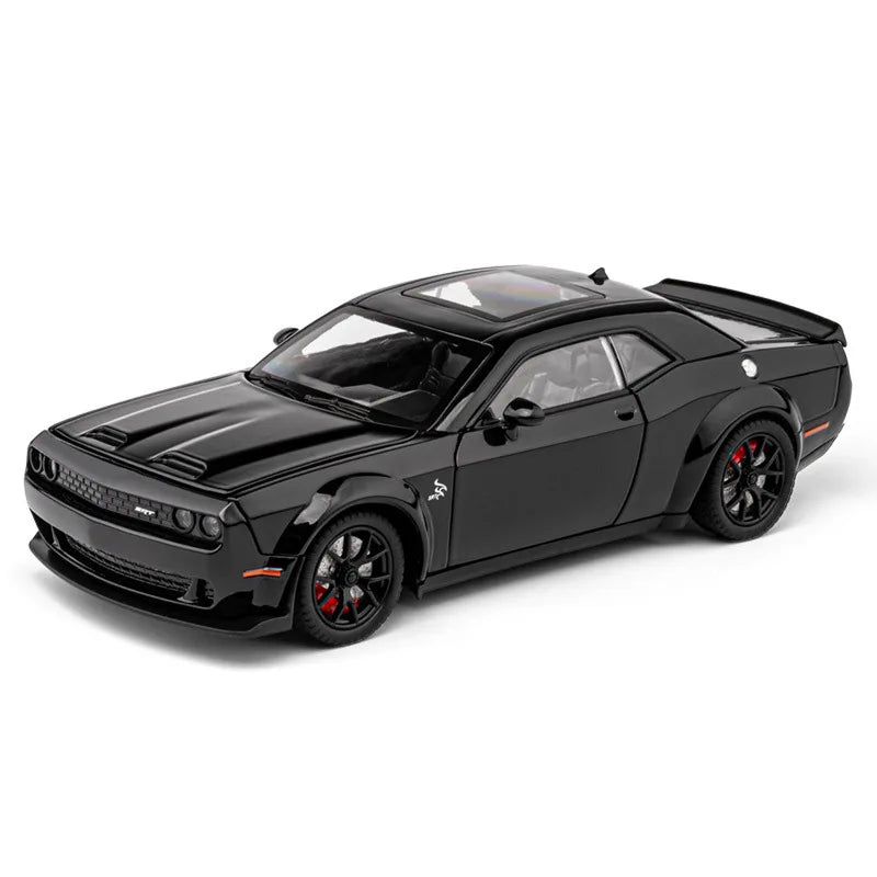 Dodge Challenger Hellcat 1:24 Scale Model