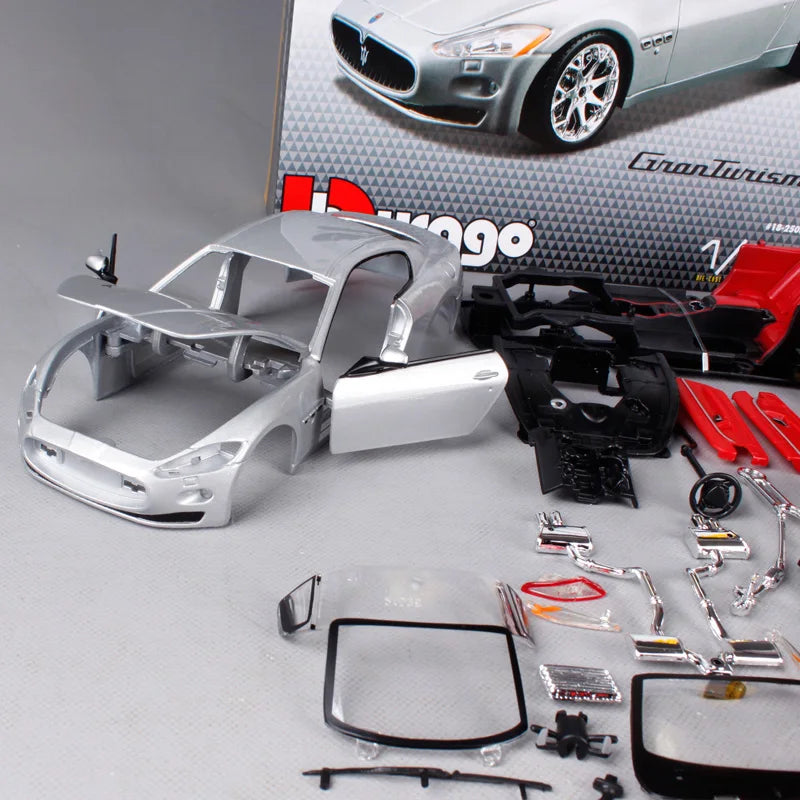 1:24 Maserati GranTurismo Alloy Car Model